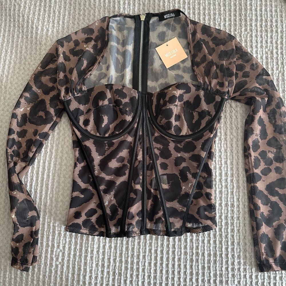 Miss Lola Leopard Print Long Sleeve Top